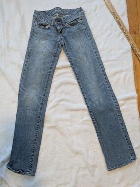 American Eagle Classic Straight Leg